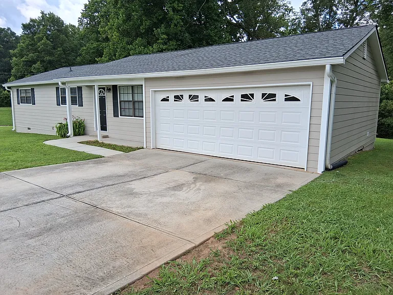 391 Watts Rd — Photo 35