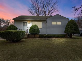 2108 Indian Rd, Waukegan, IL 60087