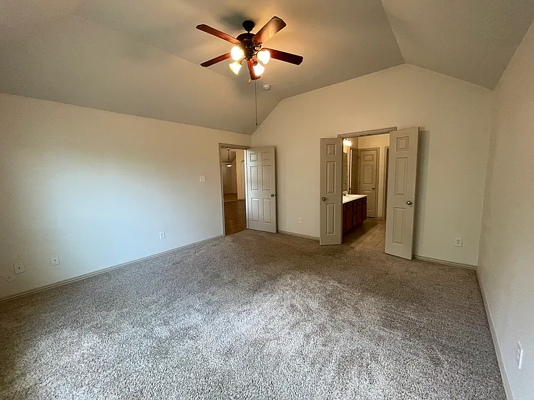 213 Midnight Dr — Photo 12
