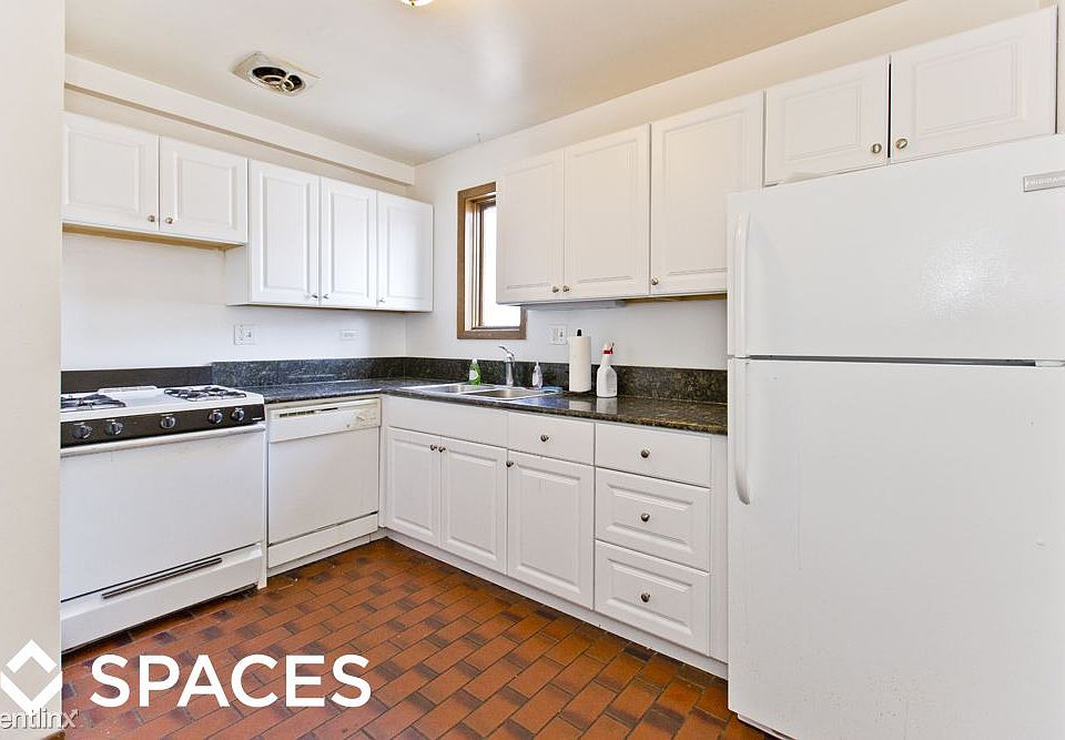 1st image of 1255 W Belden Ave #Unt4b