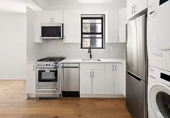 2nd image of 170 W 109th St #4F