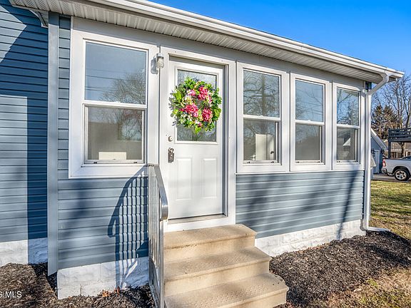 4th image of 159 Smith St