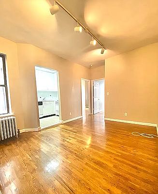1st image of 512 E 80th St APT 22