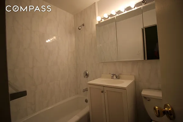 Rented by Compass | media 14