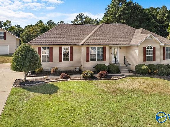 2nd image of 85 Rachael Ln