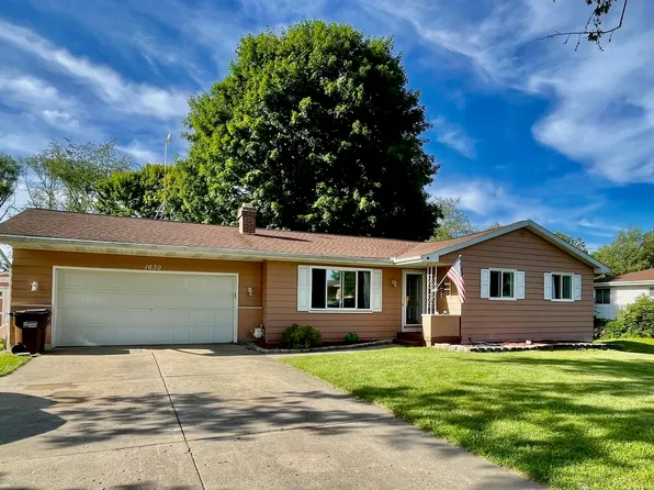 1630 Gary Paul Ln, Jackson, MI 49203