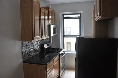 Rented by Navi Times CRE, Inc.