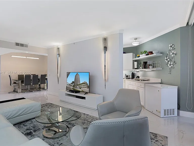 4775 Collins Ave #1804 — Photo 4