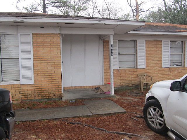 2nd image of 2636 Barton Chapel Rd