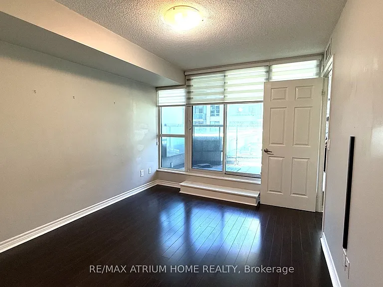19 Grand Trunk Cres #1601 — Photo 10