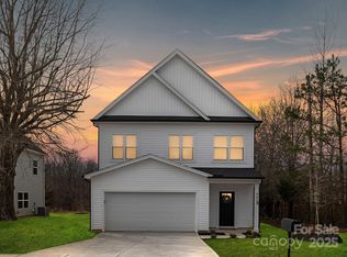 9507 Weston Woods Ln, Charlotte, NC 28216