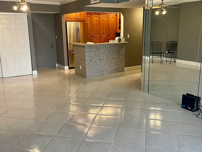 740 S Federal Hwy #410 — Photo 3