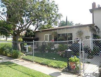 3rd image of 2566 Hayes Dr
