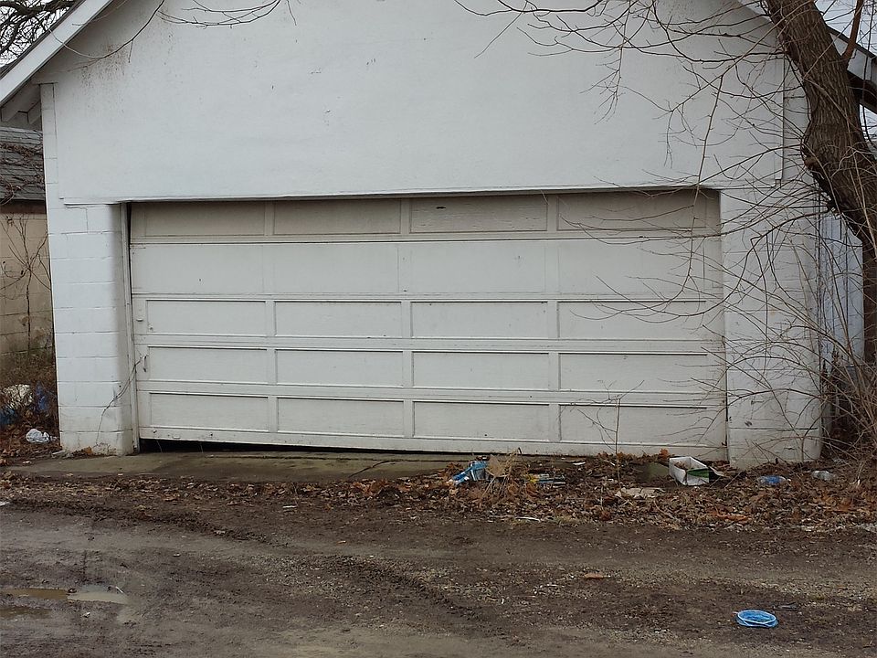 2nd image of 240 Fairview Ave