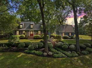 120 Knollridge Dr, North Smithfield, RI 02896