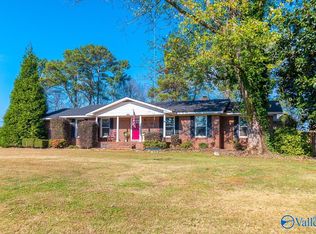 1307 Ridgedale St, Athens, AL 35613