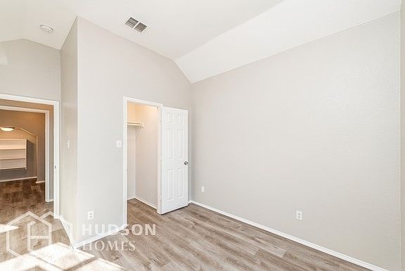5th image of 306 Canyon Springs Dr