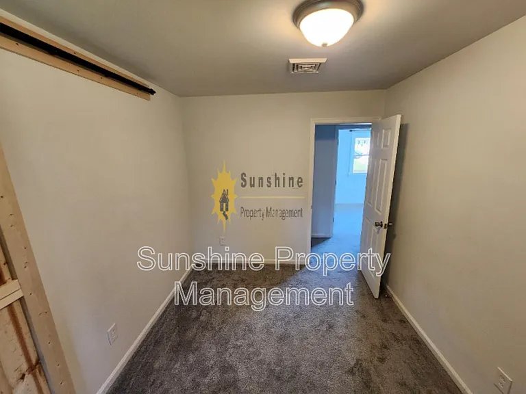 213 Picard Dr — Photo 10