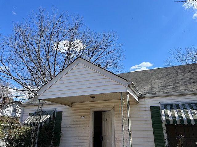 1st image of 1123 4th St