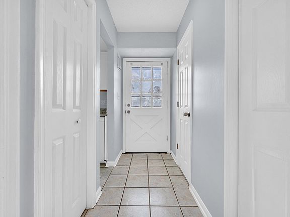 4th image of 1025 Carolina Rd. #D3