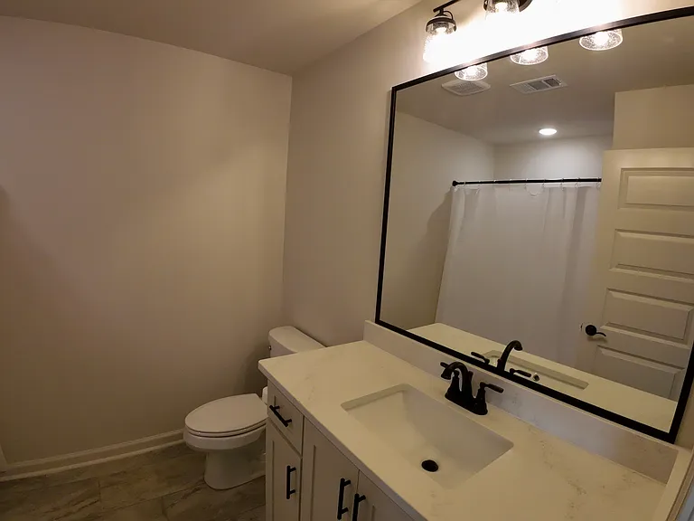 212 Kelton Ln — Photo 13