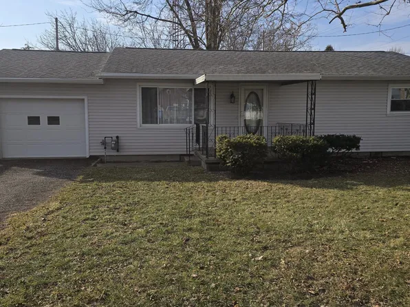 418 N Wilhelm St, Holgate, OH 43527
