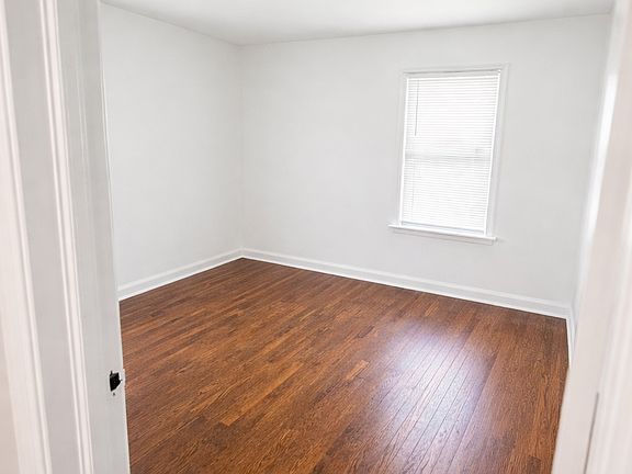 2nd image of 2075 Hanford Ave