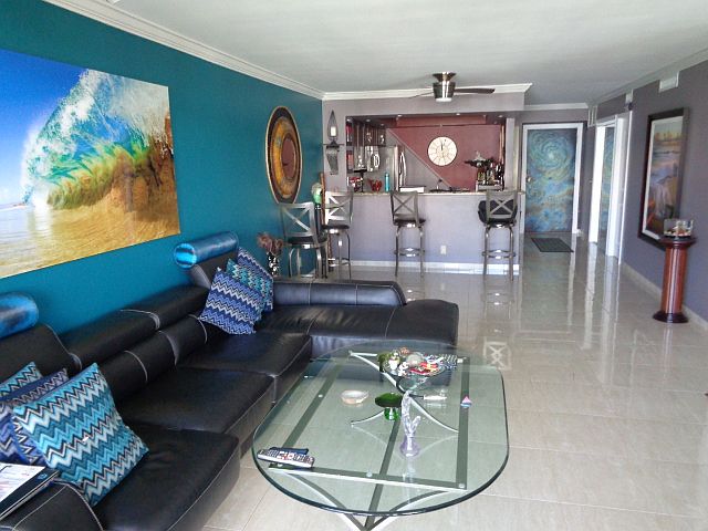 1st image of 800 SE 20th Ave APT 507