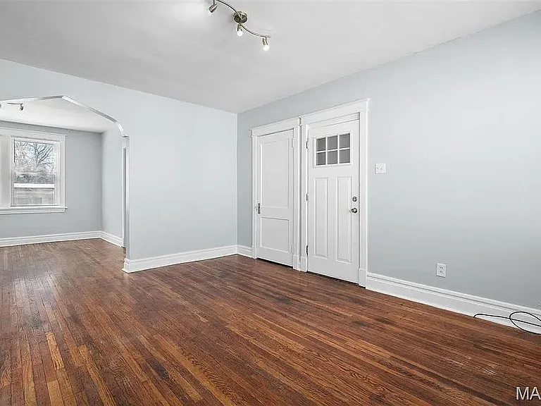 4710 Delor St #2W — Photo 1