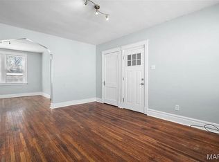 4710 Delor St APT 2W, Saint Louis, MO 63116