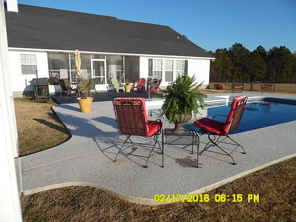 3rd image of 3725 Baymeadows Dr
