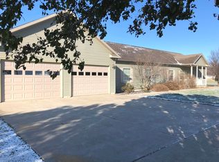 321 S Maple St, Buckingham, IL 60917