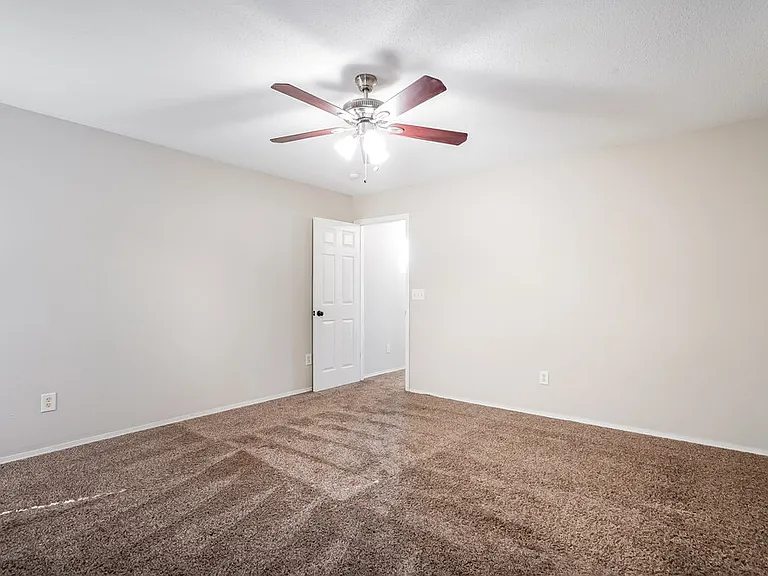 936 Mailwood Dr — Photo 11