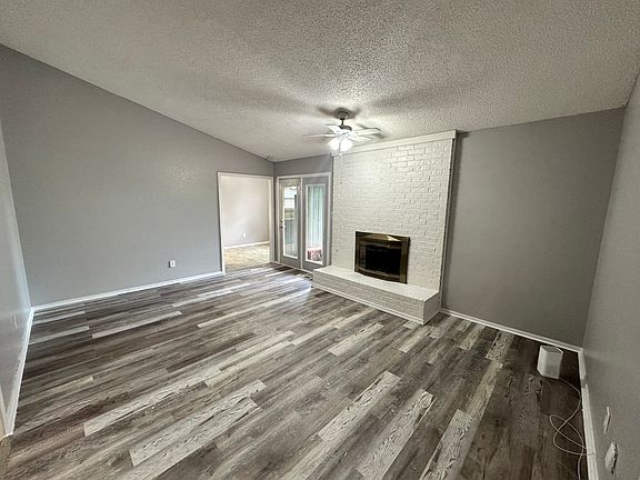 4th image of 3628 Peregrine Dr