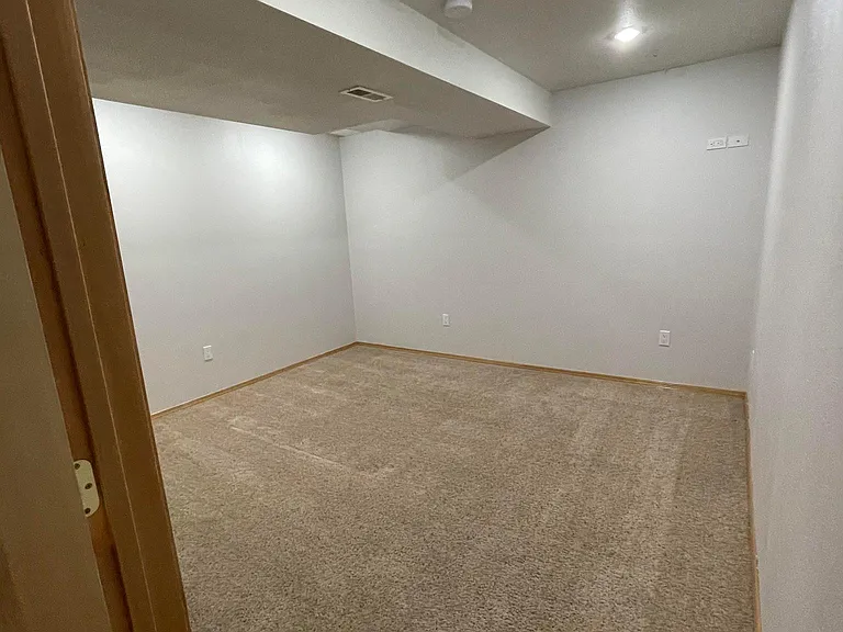 9517 E Princeton Ave — Photo 16