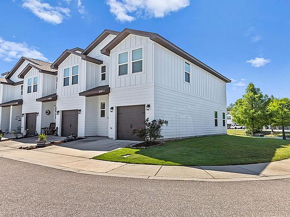 2nd image of 26927 Spyglass Dr