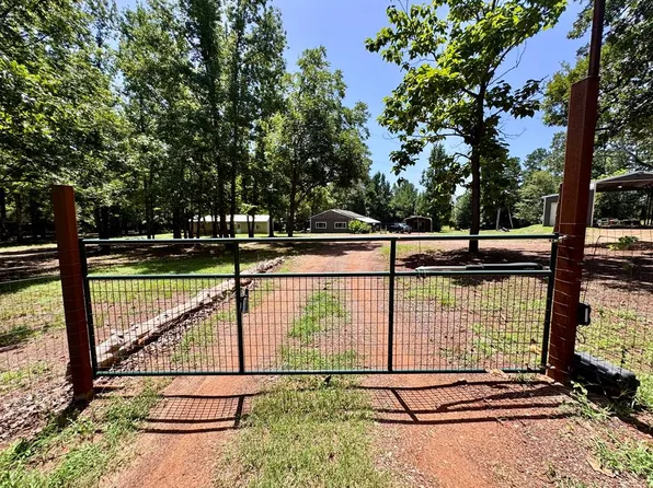 280 An County Rd #443, Palestine, TX 75803