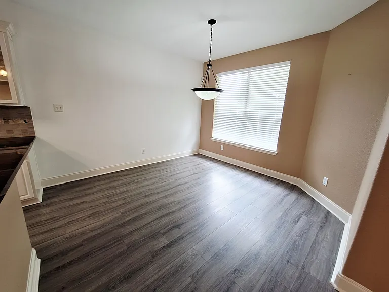 2122 Wheaton Trl — Photo 14