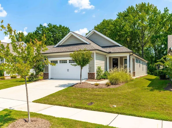 28 N Brookhollow Way, Clayton, NC 27520
