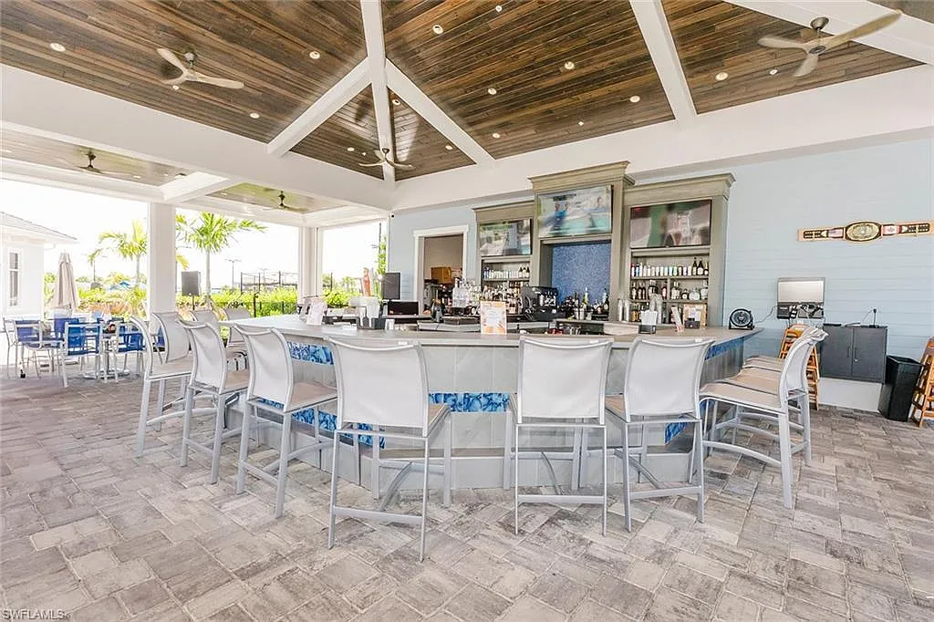 6046 Nat'l Blvd. # 436 - The N... — Photo 4
