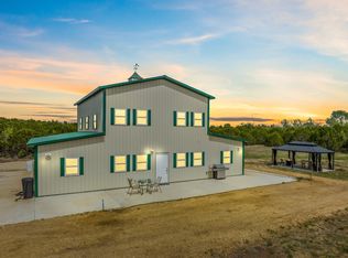 116 Creekview Dr, Blum, TX 76627