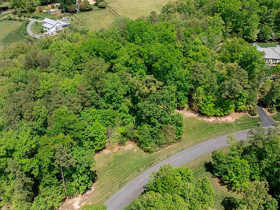 3rd image of Keswick Ln
