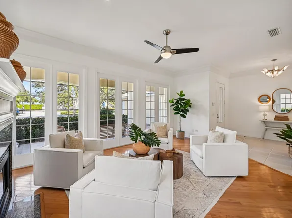 8811 Oldham Way, West Palm Beach, FL 33412