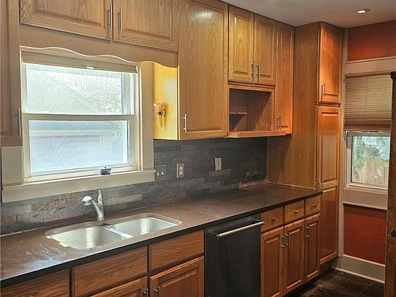 2nd image of 708 Falls Ave