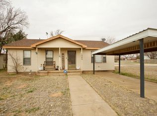1345 Pine St, Colorado City, TX 79512