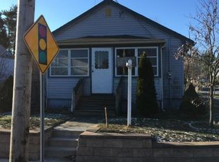 109 N Ernston Rd, Parlin, NJ 08859