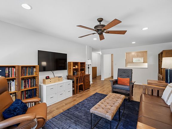 4th image of 250 Ridge Ave APT 1C
