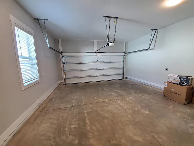 48 Lafayette Rd — Photo 21