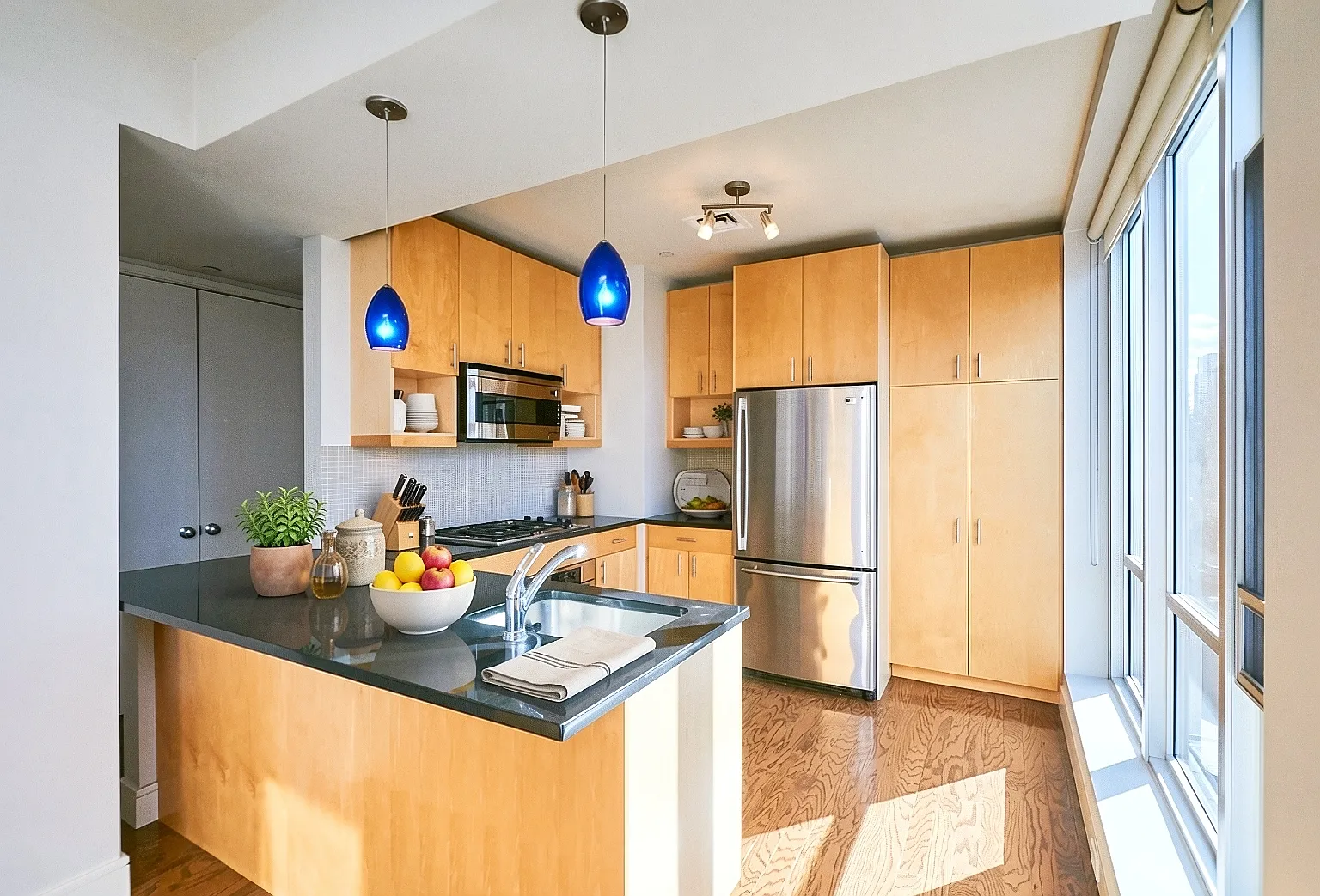 2 bed, 1186 sqft, $4,495 — Photo 3