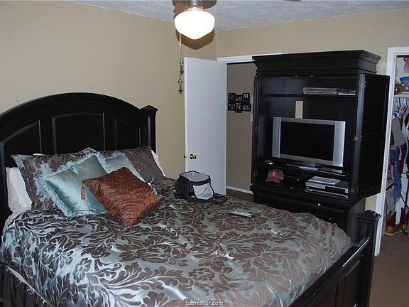 3rd image of 2602 Pedernales Dr